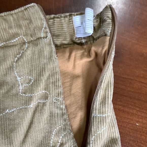 BUNDLE Lands’ End Corduroy Skirt with Gap Kids Long-Sleeved Shirt - Picture 6 of 14